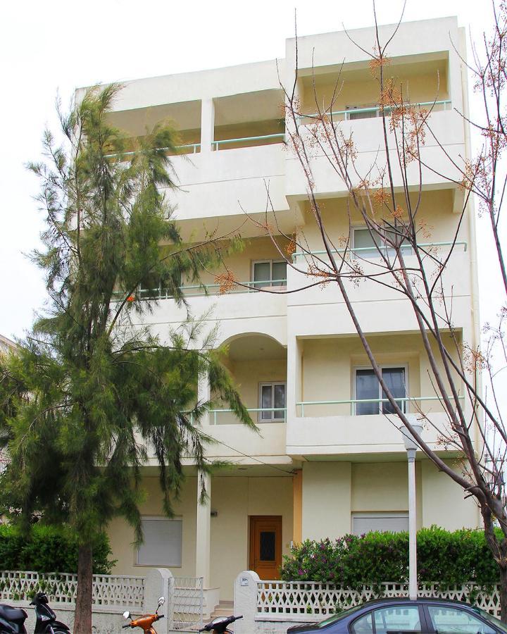 The Sky Yard Eclectic Apartment