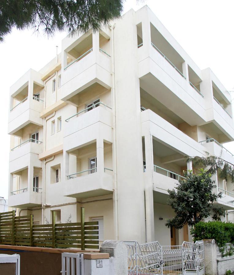 The Sky Yard Eclectic Apartment Rhodes City