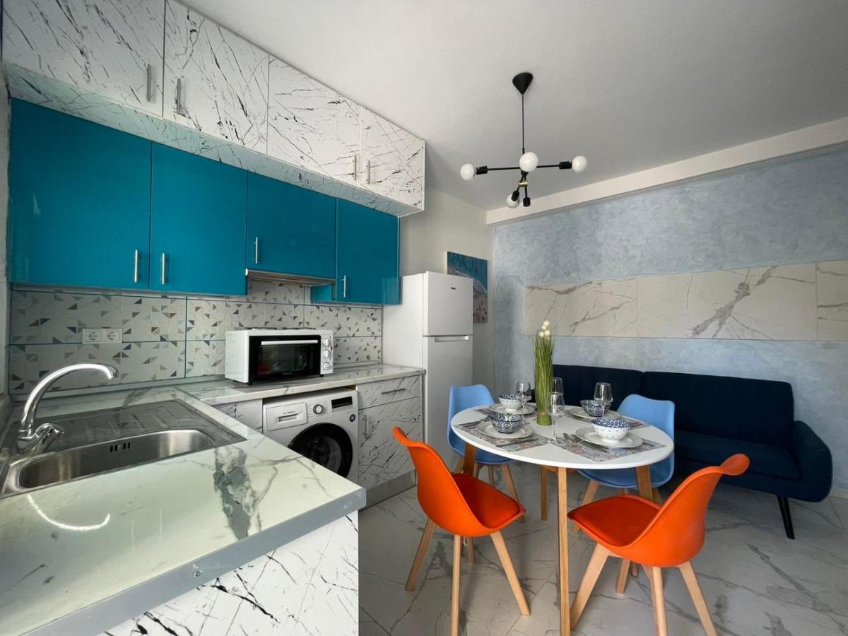 The Sky Yard Eclectic Apartment Rhodes City