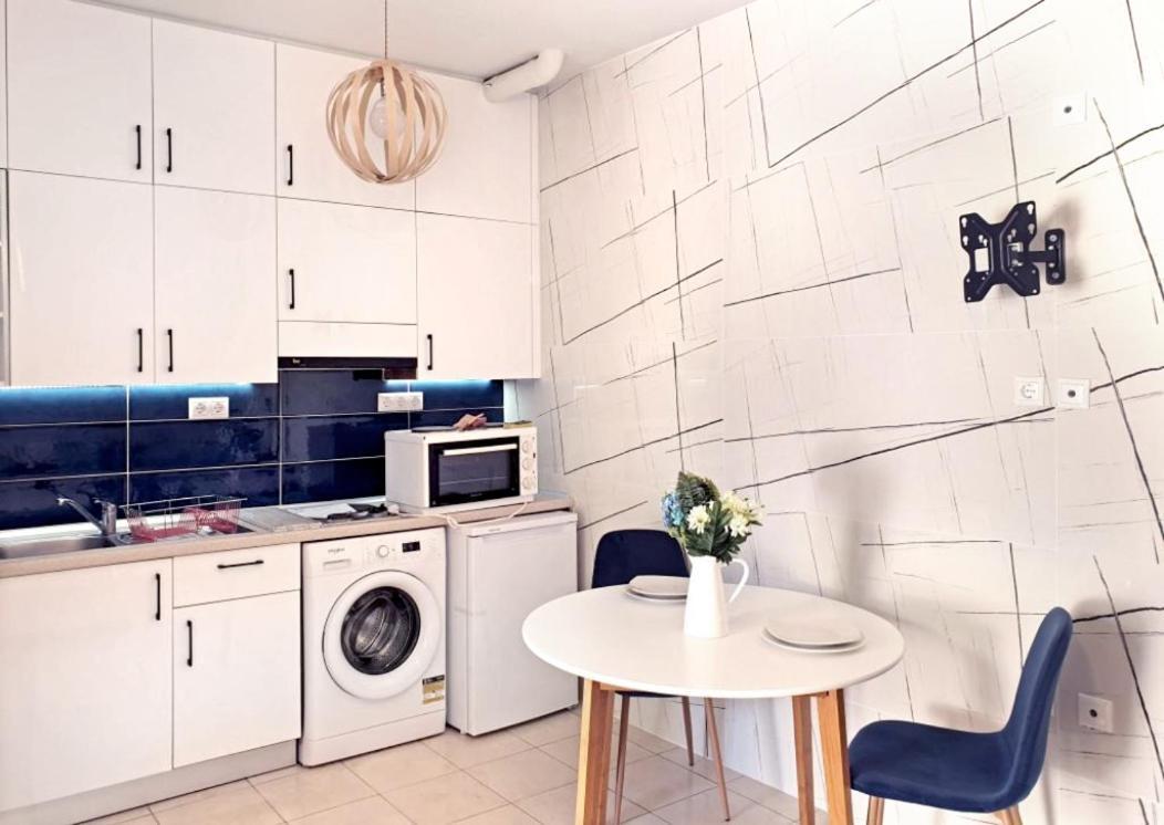 The Sky Yard Eclectic Apartment *