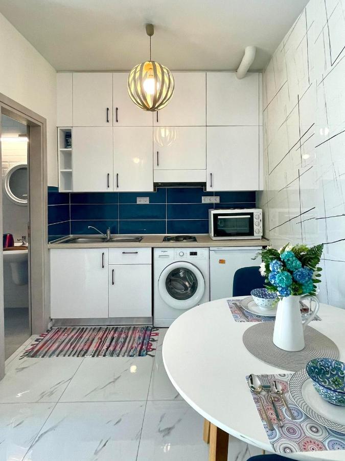 The Sky Yard Eclectic Apartment